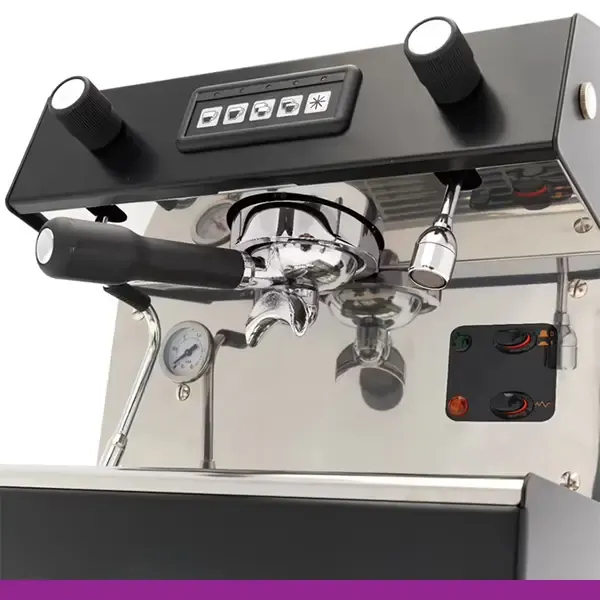 maquina-de-cafe-1-grupo-05.webp