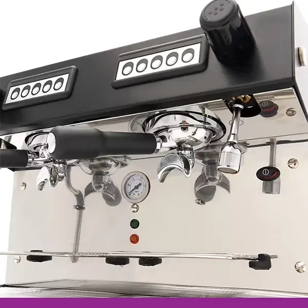 maquina-de-cafe-2-grupos-compacta-05.webp