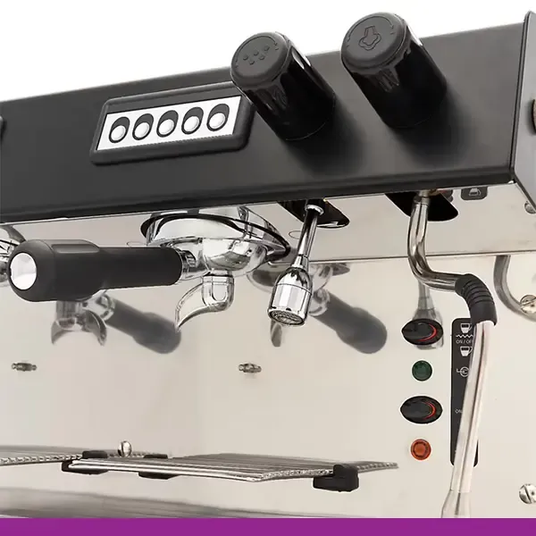 maquina-de-cafe-2-grupos-05.webp