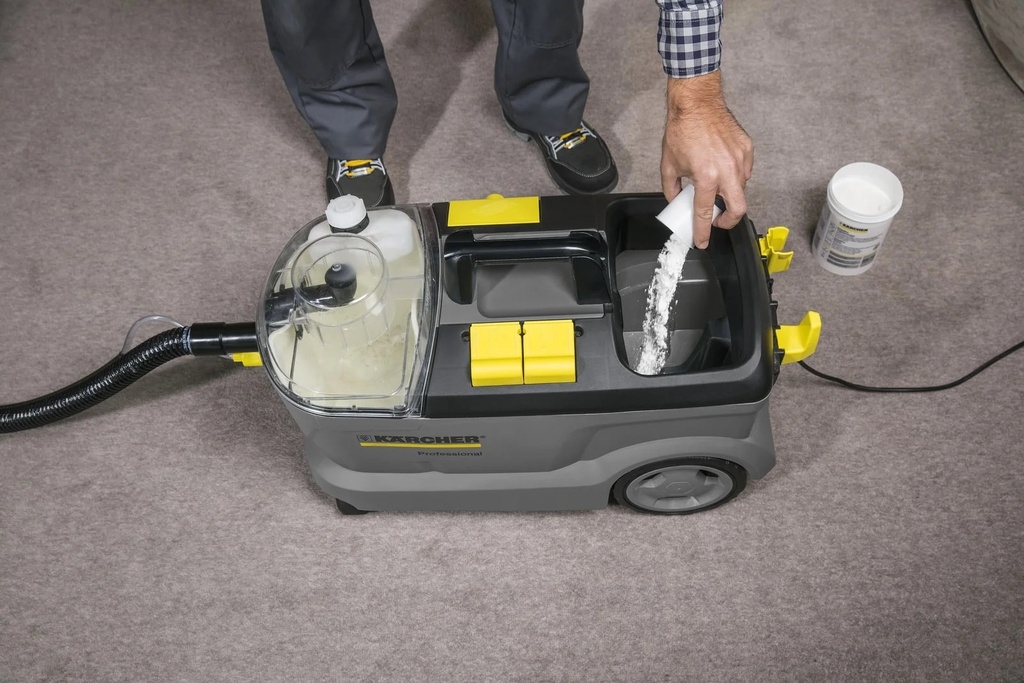 LAVADORA DE INJEÇÃO E EXTRAÇÃO KARCHER PUZZI 10/1