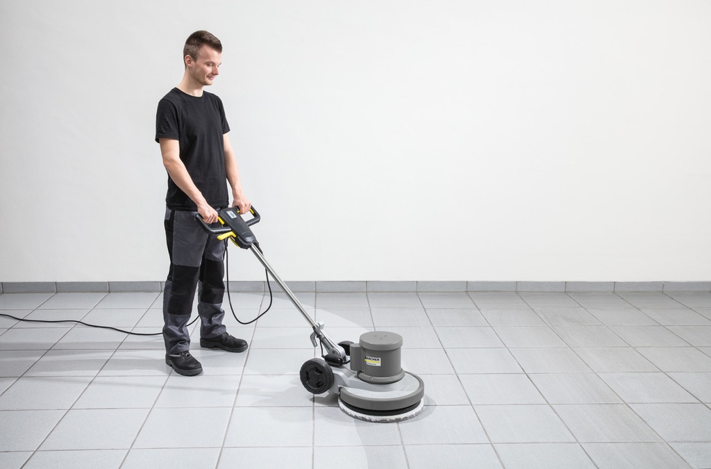 Lavadora monodisco BDS 43/150 C Classic A BDS 43/150 C I motor de 1.500 watts I KARCHER